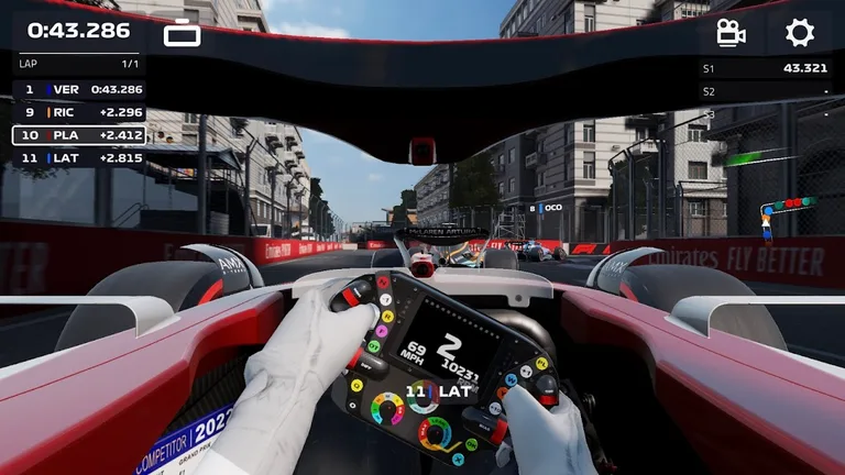 F1 Mobile Racing screenshot 3