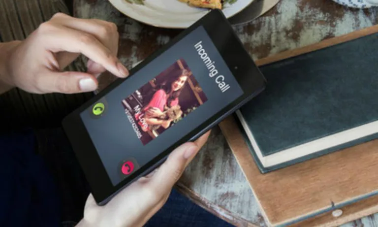 Fake Call Girlfriend Prank HD screenshot 2