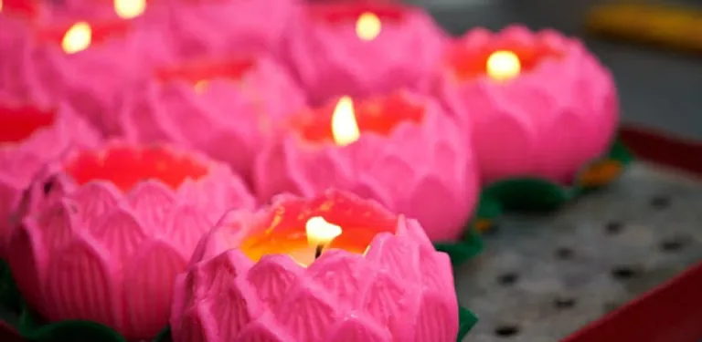 Candles wallpapers cover image