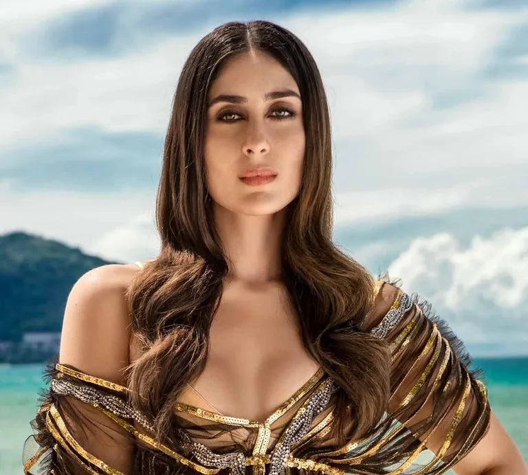 Kareena Kapoor Khan Wallpapers HD 2019 screenshot 5